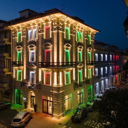 VI Suites Viareggio Esterno foto