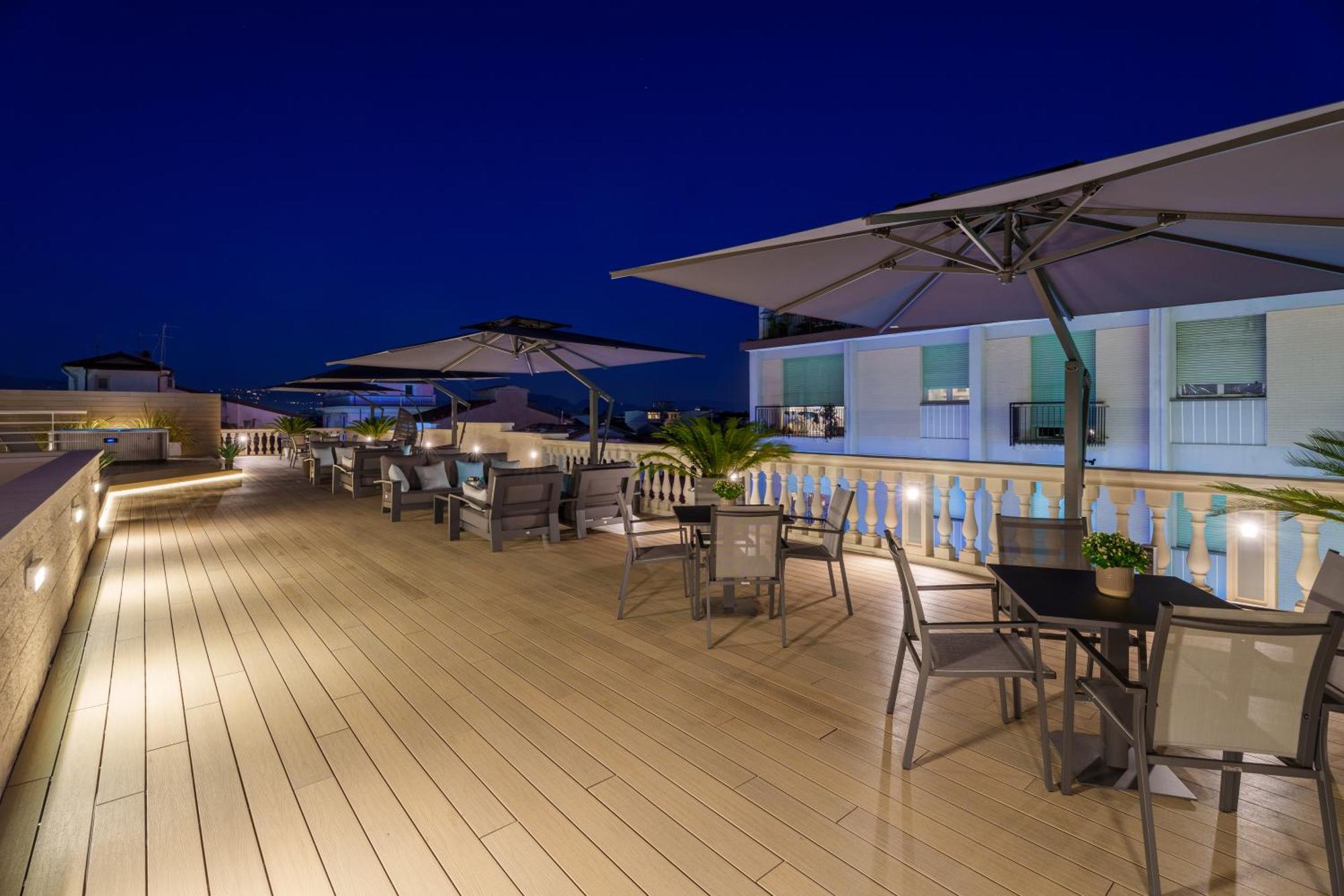 VI Suites Viareggio Esterno foto