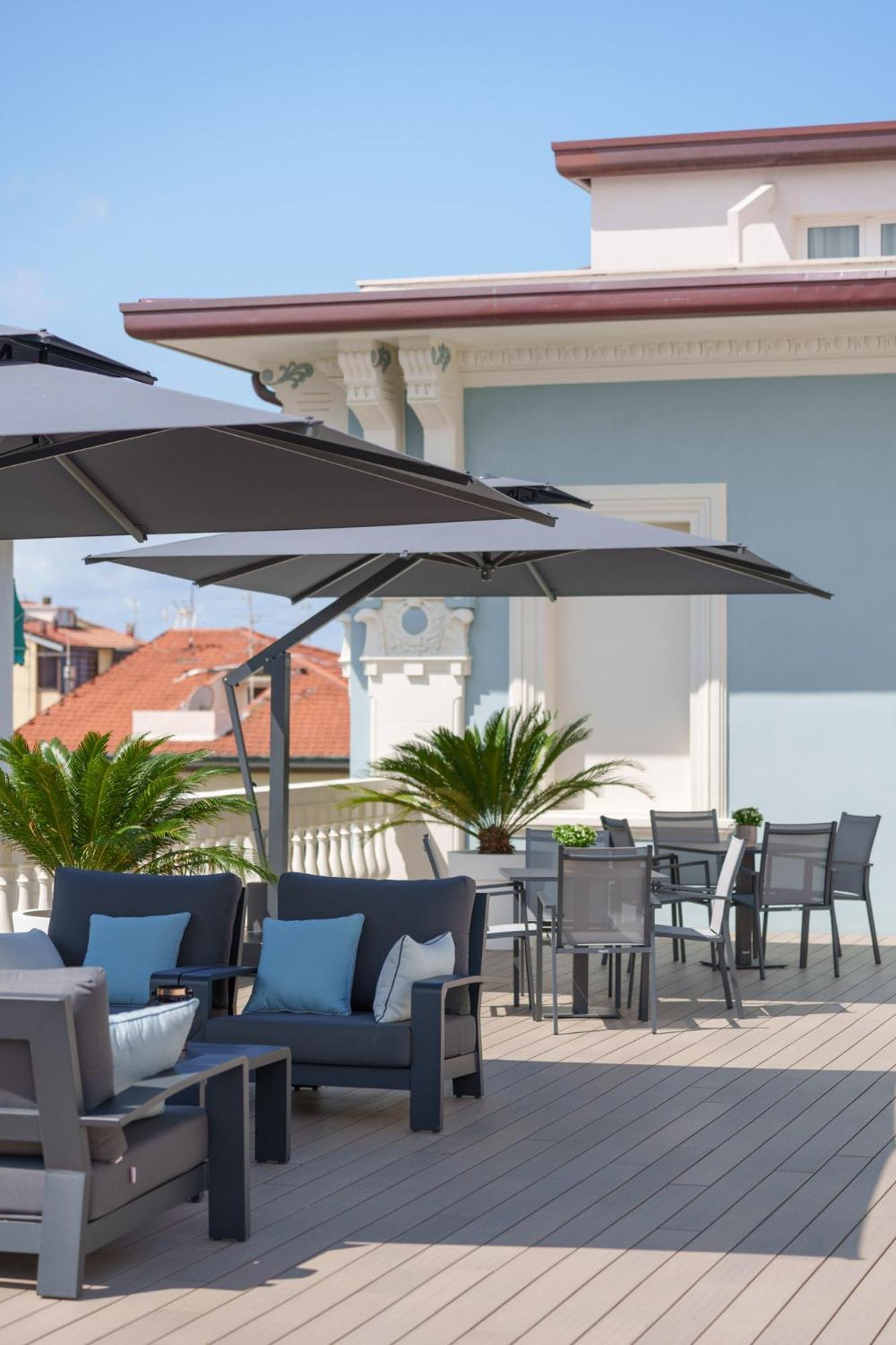 VI Suites Viareggio Esterno foto