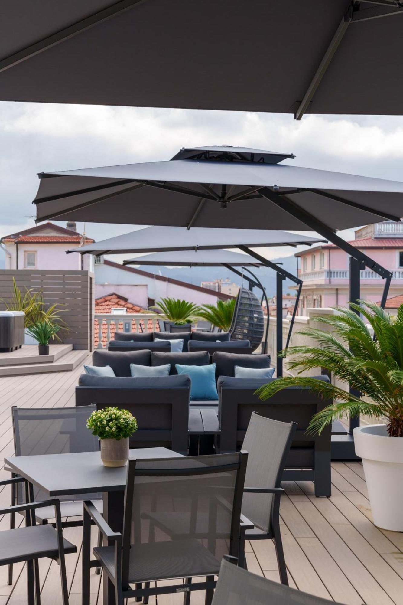 VI Suites Viareggio Esterno foto